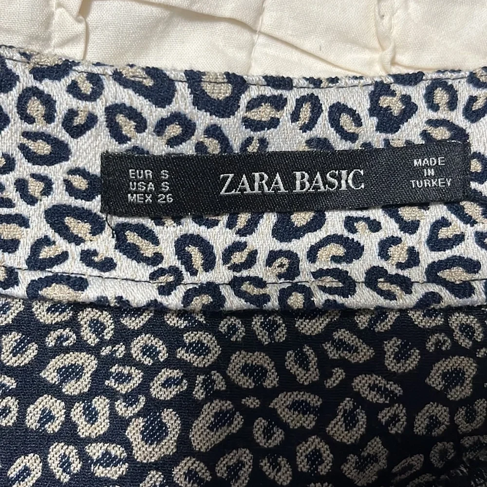 Zara basic skirt - Picture 2 of 7